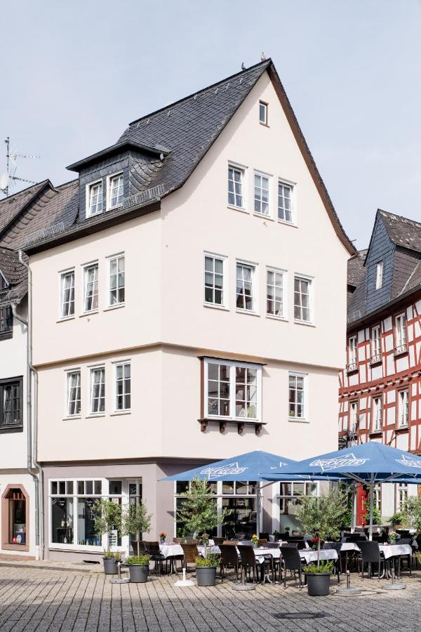 Apartment Designapartment Im Herzen Der Altstadt - 7 Guests - 3 Bedrooms - 2 Bathrooms *